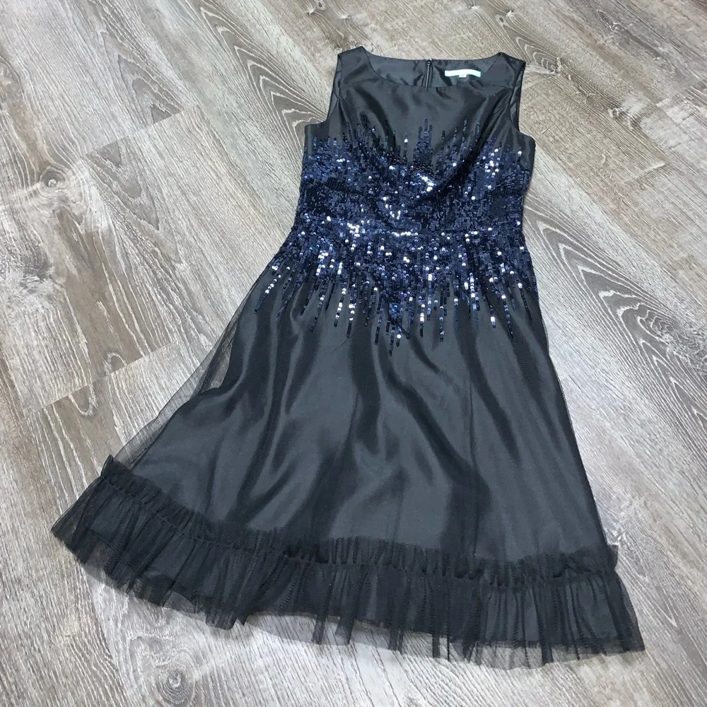 Kathy Hilton Black Satin Dress Sequins Formal Evening Party Festive. Sz 6.  EUC!
